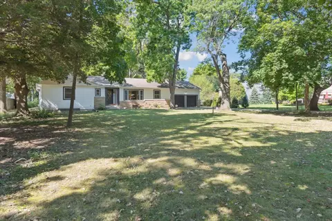 8306 42nd, Kenosha, WI 53142