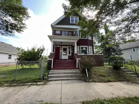 2136 N 11th, Milwaukee, WI 53205
