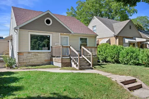 5327 W Leon, Milwaukee, WI 53216