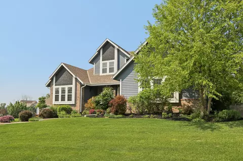 n60w13464 Tall Oak, Menomonee Falls, WI 53051