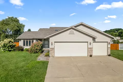 2306 Sandside, Onalaska, WI 54650