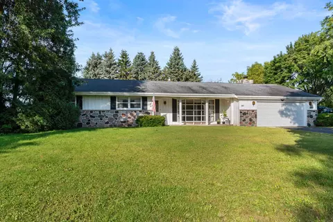 4607 Hillcrest, Polk, WI 53086