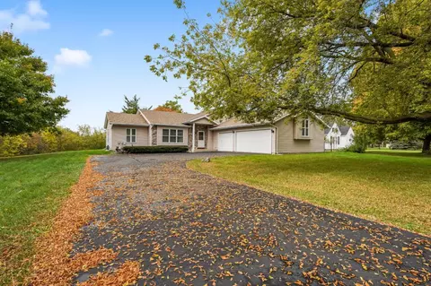 9371 S Chicago, Oak Creek, WI 53154