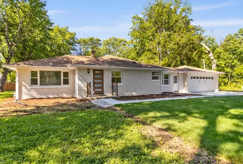 10000 W Green Tree, Milwaukee, WI 53224