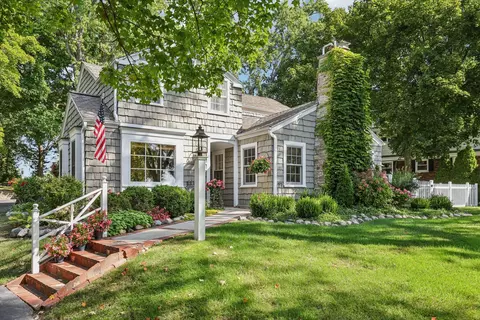 12720 Watertown Plank, Elm Grove, WI 53122