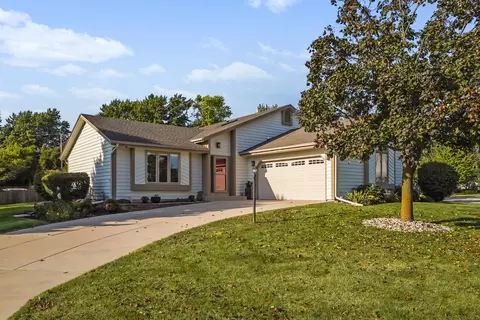 n77w15736 Crossway, Menomonee Falls, WI 53051