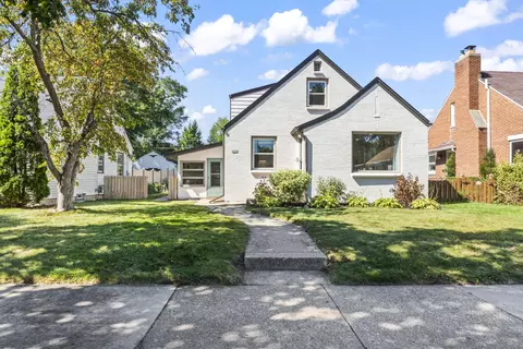 3711 S 3rd, Milwaukee, WI 53207
