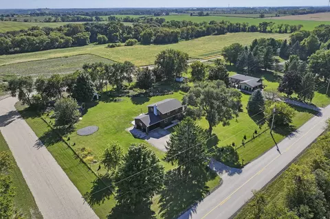 w2315 Swoboda Road, East Troy, WI 53120