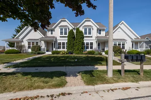 n28w6642 Alyce #7, Cedarburg, WI 53012