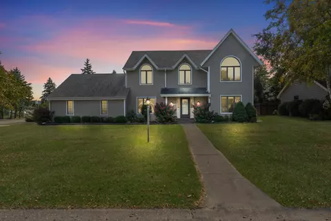 14505 W Fieldpointe, New Berlin, WI 53151