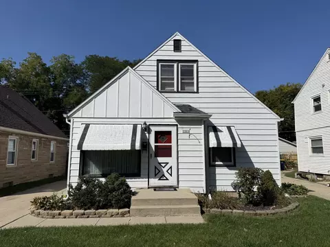 2355 S 82nd, West Allis, WI 53219
