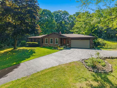 s27w30015 N Bethesda, Genesee, WI 53188