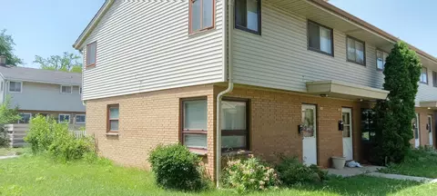 8542 W Villard, Milwaukee, WI 53225