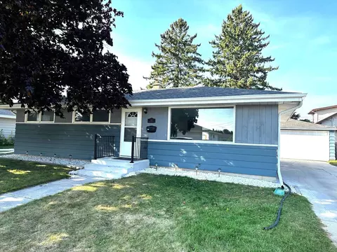 912 Washington, Sheboygan, WI 53081