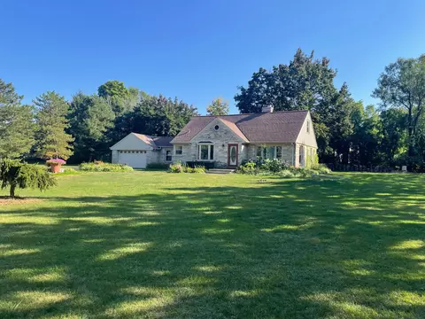 13523 W Prospect, New Berlin, WI 53151