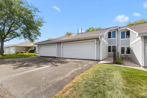 217 Hartford, Hartford, WI 53027
