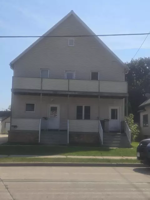 1307 Marshall, Manitowoc, WI 54220