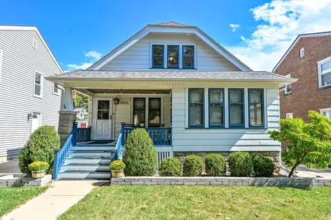 2620 N 70th, Wauwatosa, WI 53213