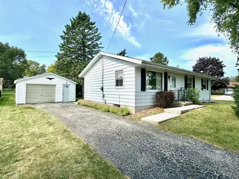 204 Bonner, Watertown, WI 53098