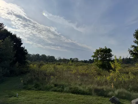 12957 N Highgate, Mequon, WI 53097