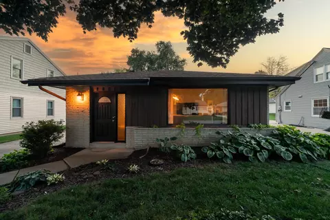 2225 N 106th, Wauwatosa, WI 53226