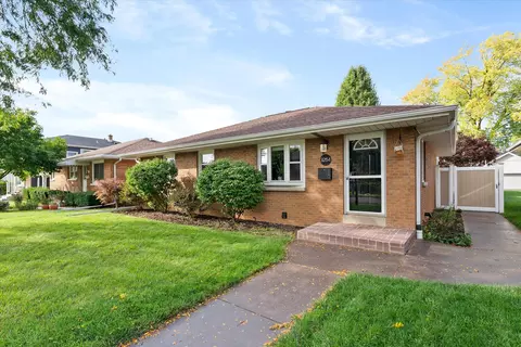 3254 E Whittaker, Cudahy, WI 53110