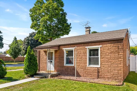 3455 S 3rd, Milwaukee, WI 53207