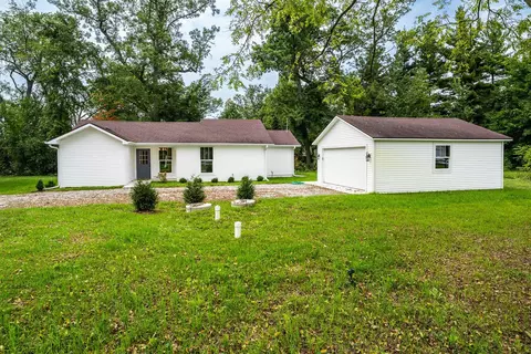 w6535 North Lakeshore Drive, Sugar Creek, WI 53121