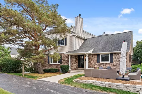 1118 Pilgrim, Elm Grove, WI 53122