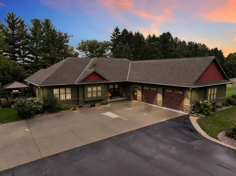 n4557 Lakeview Road, Hustisford, WI 53034