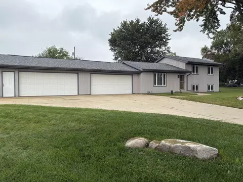 w277s9025 Hidden Lks, Mukwonago, WI 53149