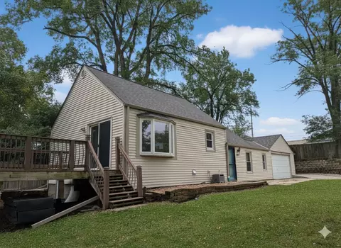 1421 S 168th, New Berlin, WI 53151