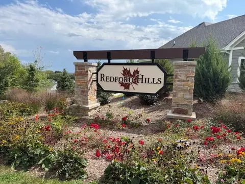 w253n5526 Crescent Hl, Sussex, WI 53089