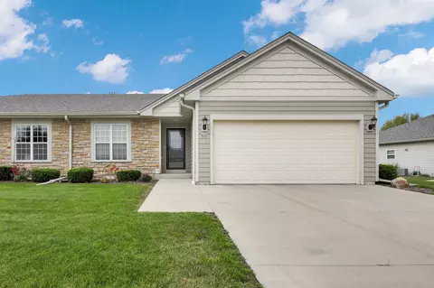 639 Farmstead #639, Slinger, WI 53086