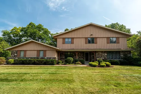w316s838 Hidden Holw, Delafield, WI 53018
