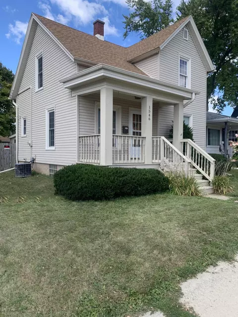 1546 Hayes, Racine, WI 53405