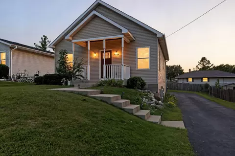 6504 235th, Paddock Lake, WI 53168