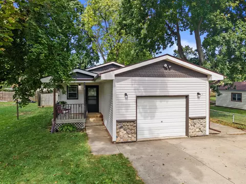34828 Parkway, Summit, WI 53066