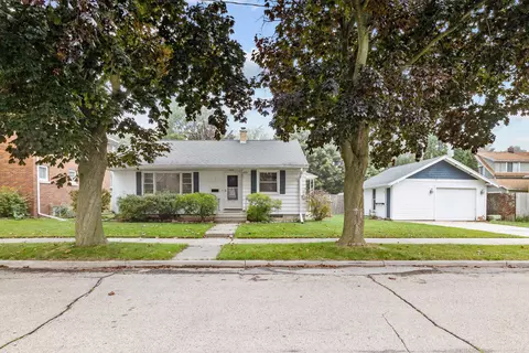816 Logan, Sheboygan, WI 53083
