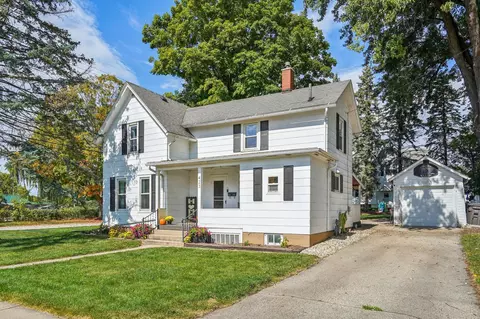423 W Linden, Jefferson, WI 53549