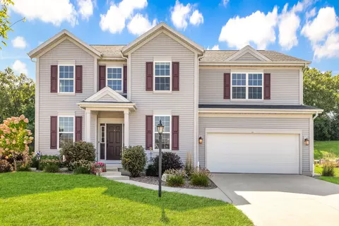 801 Timber Rdg, Waukesha, WI 53189