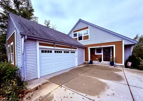1783 Saddle, Hartford, WI 53027