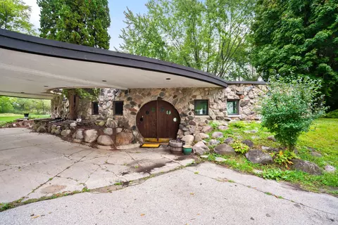 3982 Margolis, West Bend, WI 53095