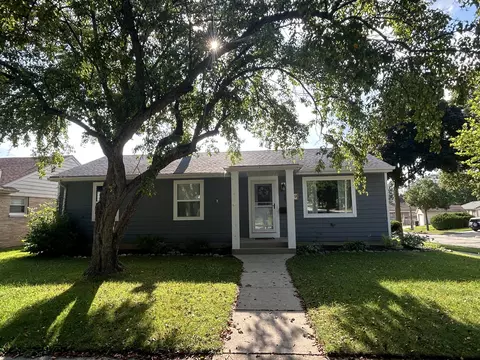 3279 N 95th, Milwaukee, WI 53222