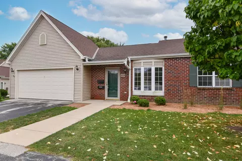 5228 S Hidden, Greenfield, WI 53221