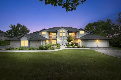 9448 W Loomis #6, Franklin, WI 53132