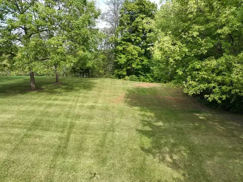 Lt1 E Wi 33, Newburg, WI 53095