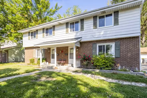 300 Darlene #302, Waukesha, WI 53189