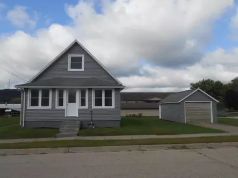 113 N Bird, La Farge, WI 54639