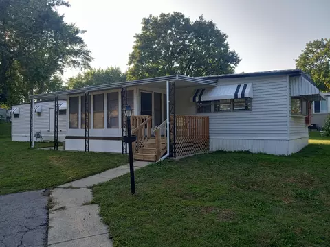 1432 Sunrise, Burlington, WI 53105